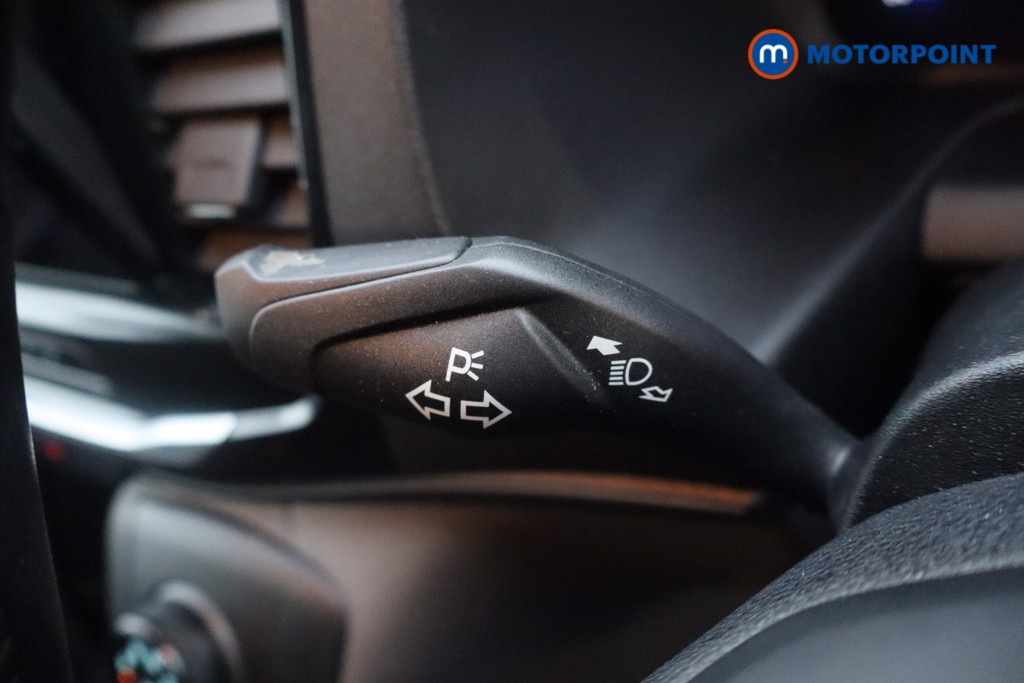 Ford Transit Limited Automatic Diesel Medium Roof Van - Stock Number (1609373) - 12th supplementary image