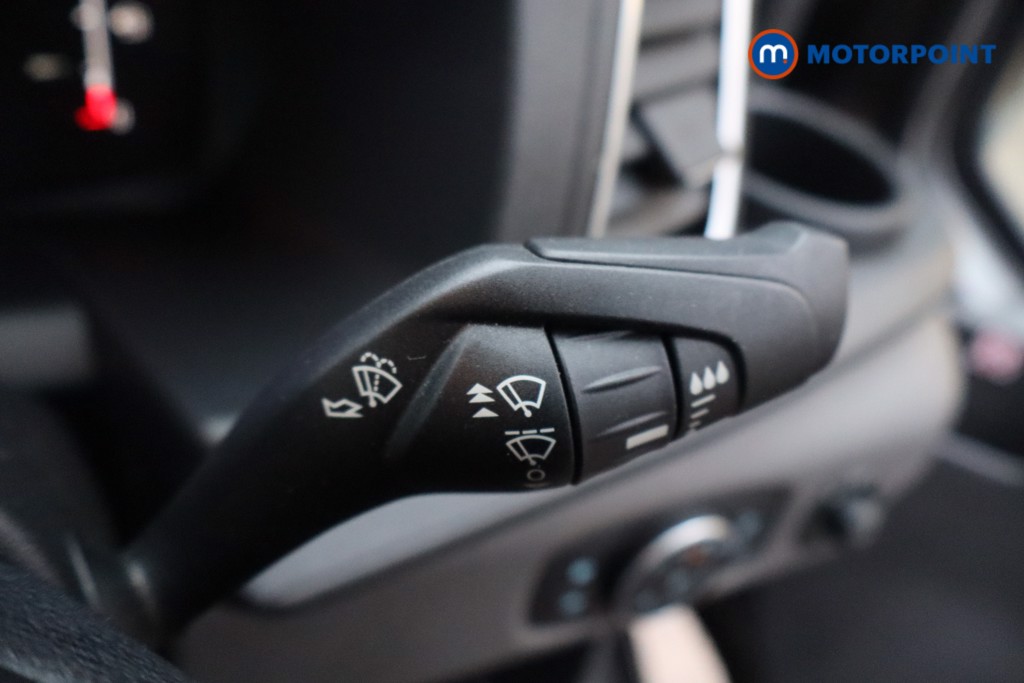 Ford Transit Limited Automatic Diesel Medium Roof Van - Stock Number (1609373) - 13th supplementary image