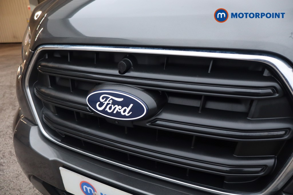 Ford Transit Limited Automatic Diesel Medium Roof Van - Stock Number (1609373) - 25th supplementary image