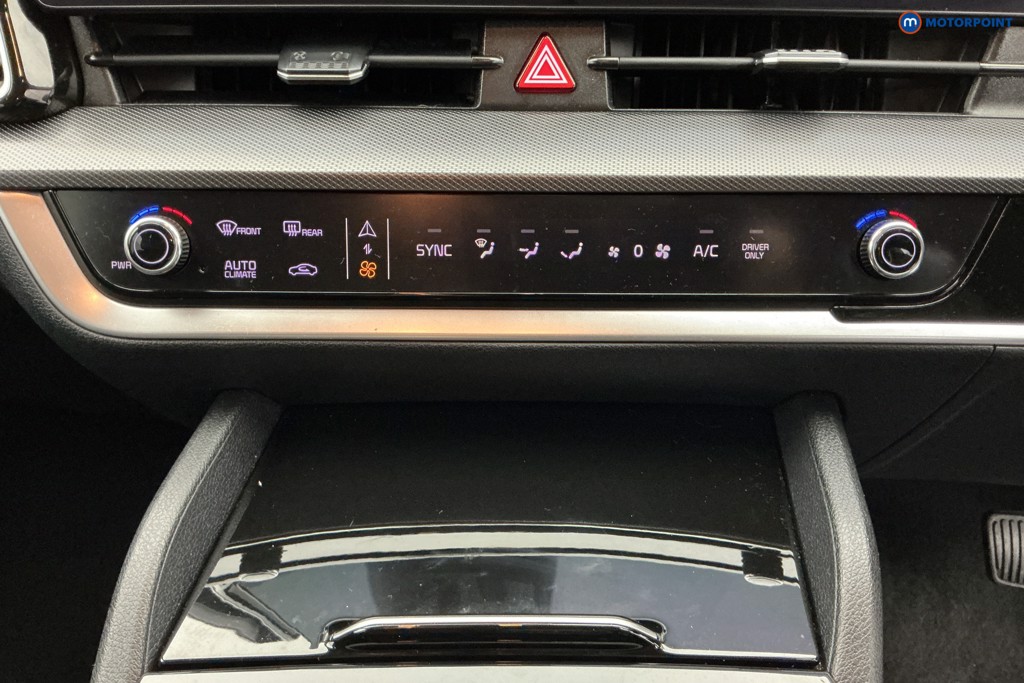 KIA Sportage 3 Automatic Petrol-Electric Hybrid SUV - Stock Number (1609630) - 22nd supplementary image
