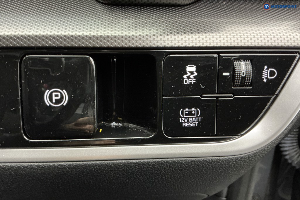 KIA Sportage 3 Automatic Petrol-Electric Hybrid SUV - Stock Number (1609630) - 27th supplementary image