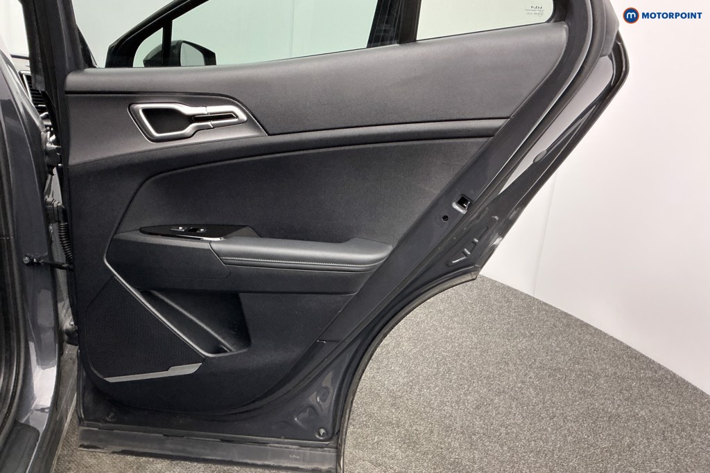 KIA Sportage 3 Automatic Petrol-Electric Hybrid SUV - Stock Number (1609630) - 31st supplementary image