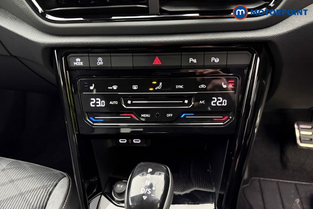 Volkswagen T-Roc Black Edition Automatic Petrol SUV - Stock Number (1609776) - 11th supplementary image