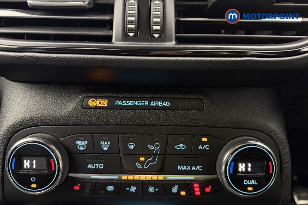 Ford Focus St-Line X Manual Diesel Hatchback - Stock Number (1610181) - 10th supplementary image