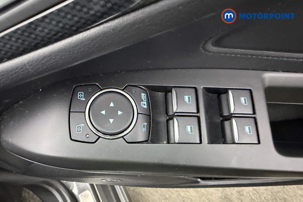 Ford Focus St-Line X Manual Diesel Hatchback - Stock Number (1610181) - 19th supplementary image