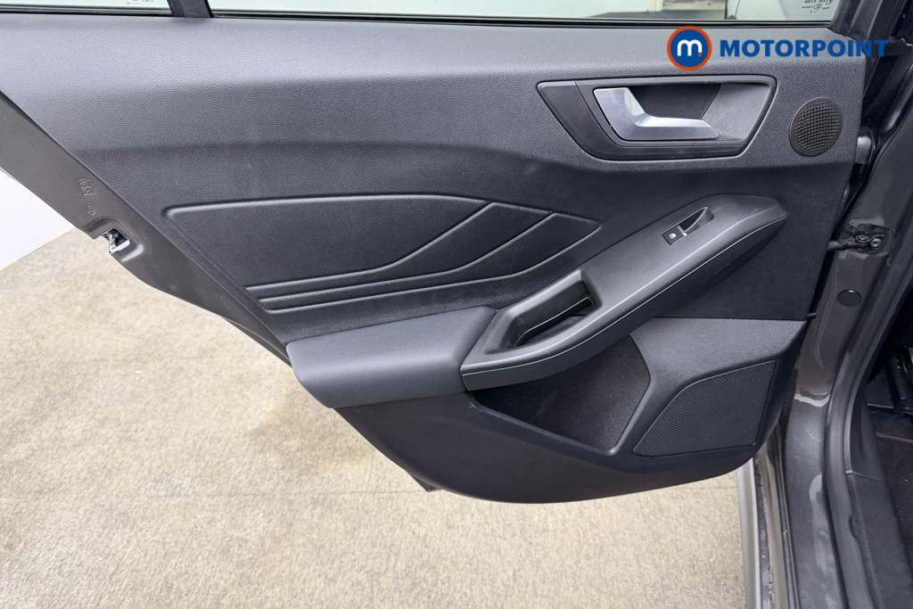 Ford Focus St-Line X Manual Diesel Hatchback - Stock Number (1610181) - 32nd supplementary image