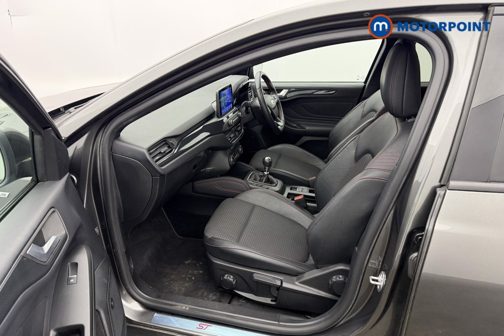Ford Focus St-Line X Manual Diesel Hatchback - Stock Number (1610181) - 35th supplementary image