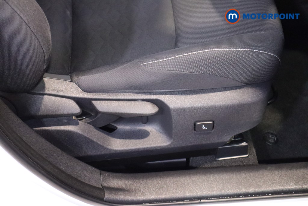 Toyota Corolla Icon Tech Automatic Petrol-Electric Hybrid Hatchback - Stock Number (1610312) - 16th supplementary image