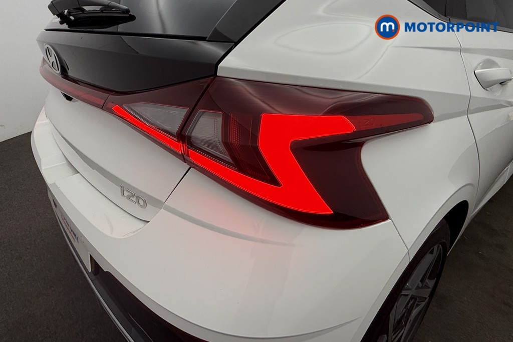 Hyundai I20 Premium Manual Petrol Hatchback - Stock Number (1610693) - 17th supplementary image
