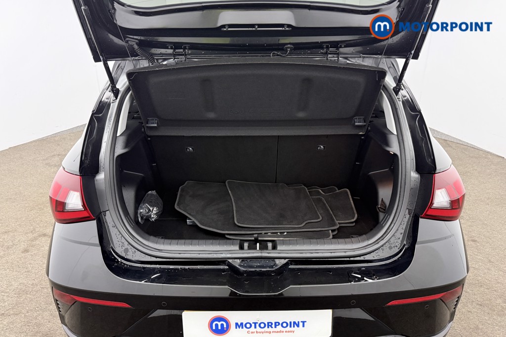 Hyundai I20 Premium Automatic Petrol Hatchback - Stock Number (1610700) - 5th supplementary image