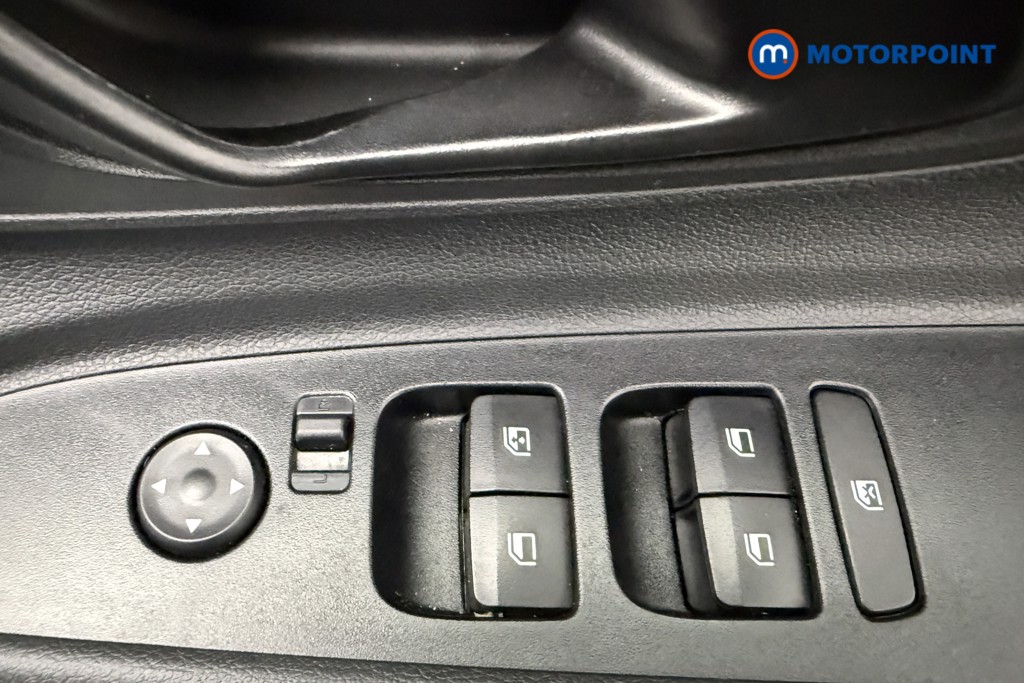 Hyundai I20 Advance Automatic Petrol Hatchback - Stock Number (1610703) - 19th supplementary image