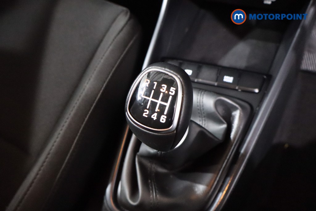Hyundai I20 Advance Manual Petrol Hatchback - Stock Number (1610812) - 18th supplementary image