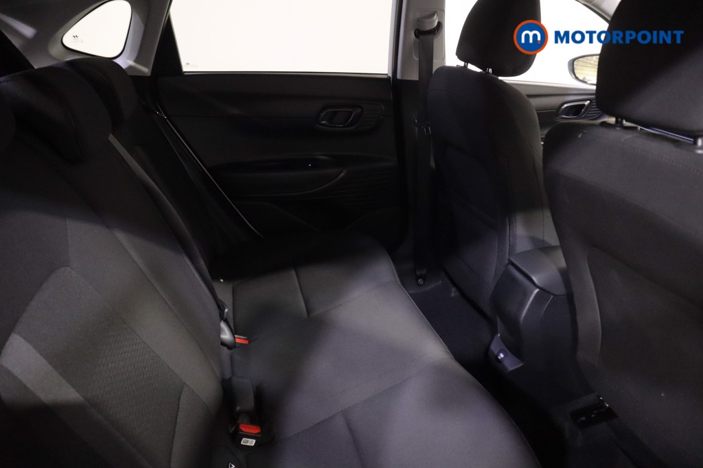 Hyundai I20 Premium Manual Petrol Hatchback - Stock Number (1610817) - 18th supplementary image