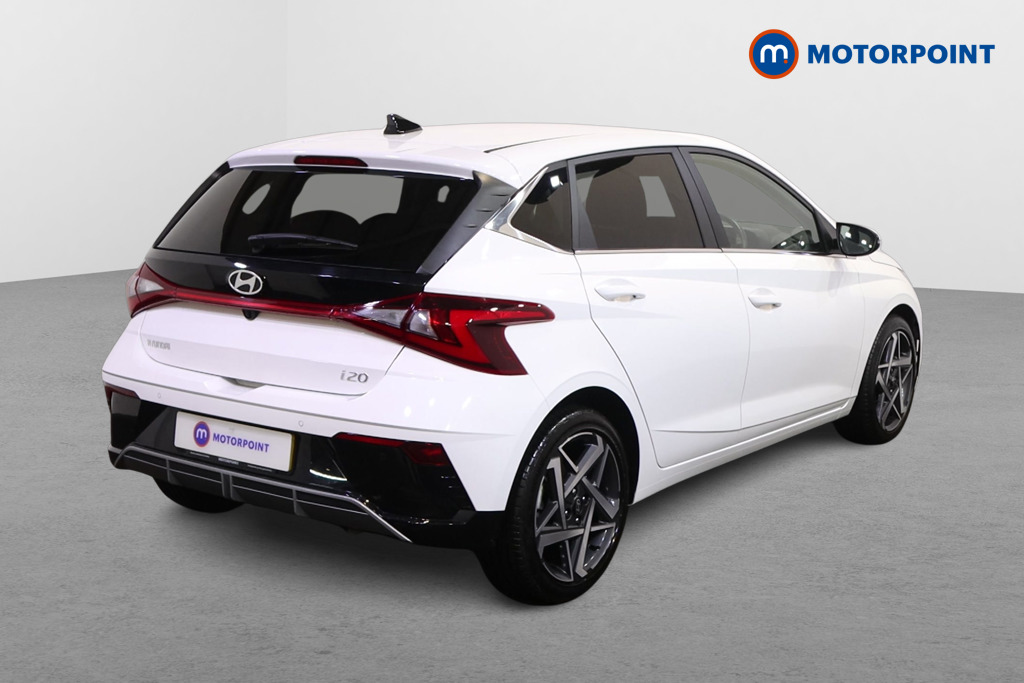 Hyundai I20 Premium Manual Petrol Hatchback - Stock Number (1610817) - Drivers side rear corner
