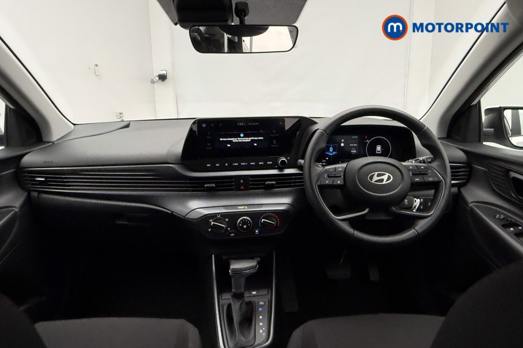 Hyundai I20 Advance Automatic Petrol Hatchback - Stock Number (1610842) - 1st supplementary image