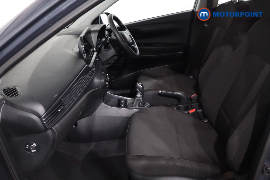 Hyundai I20 Advance Manual Petrol Hatchback - Stock Number (1610880) - 4th supplementary image