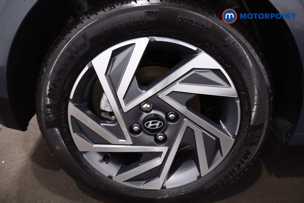 Hyundai I20 Advance Manual Petrol Hatchback - Stock Number (1610880) - 9th supplementary image