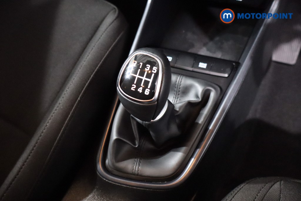 Hyundai I20 Advance Manual Petrol Hatchback - Stock Number (1610903) - 17th supplementary image