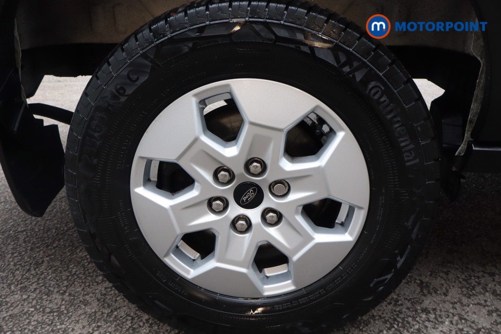 Ford Transit Limited Automatic Diesel Medium Roof Van - Stock Number (1611436) - 8th supplementary image