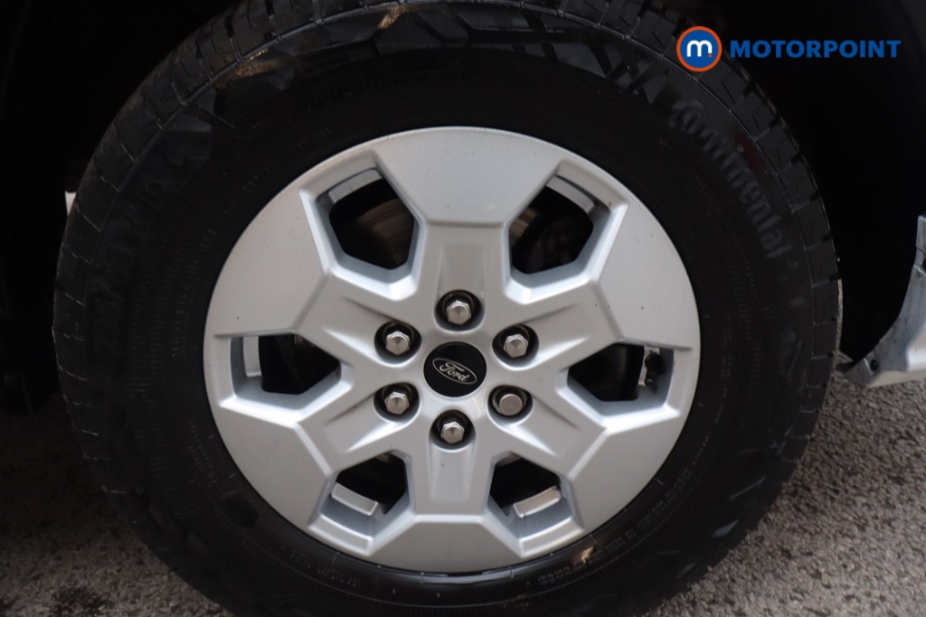 Ford Transit Limited Automatic Diesel Medium Roof Van - Stock Number (1611436) - 9th supplementary image