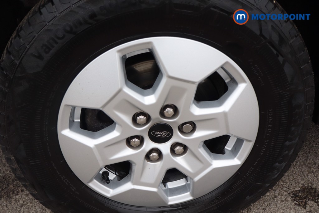 Ford Transit Limited Automatic Diesel Medium Roof Van - Stock Number (1611436) - 10th supplementary image