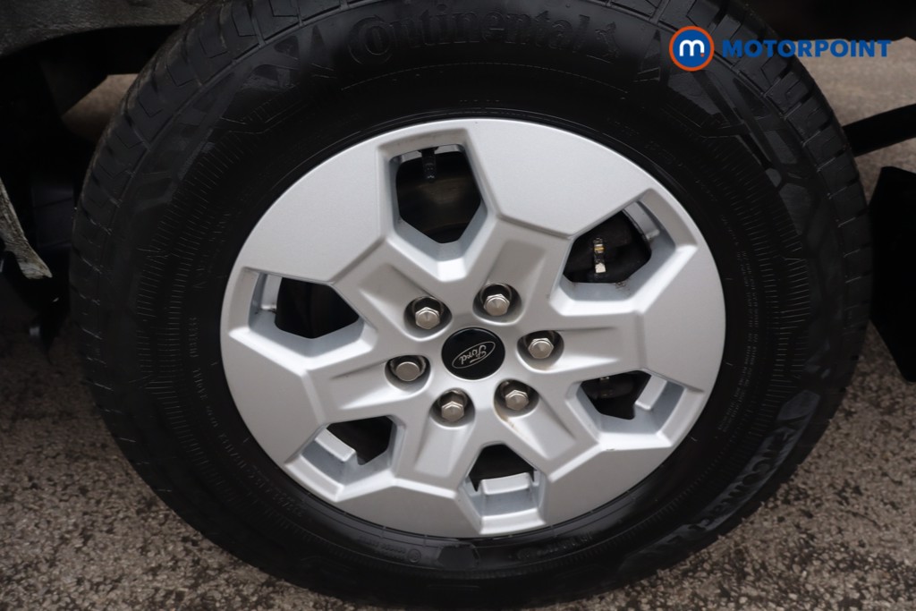 Ford Transit Limited Automatic Diesel Medium Roof Van - Stock Number (1611436) - 11th supplementary image