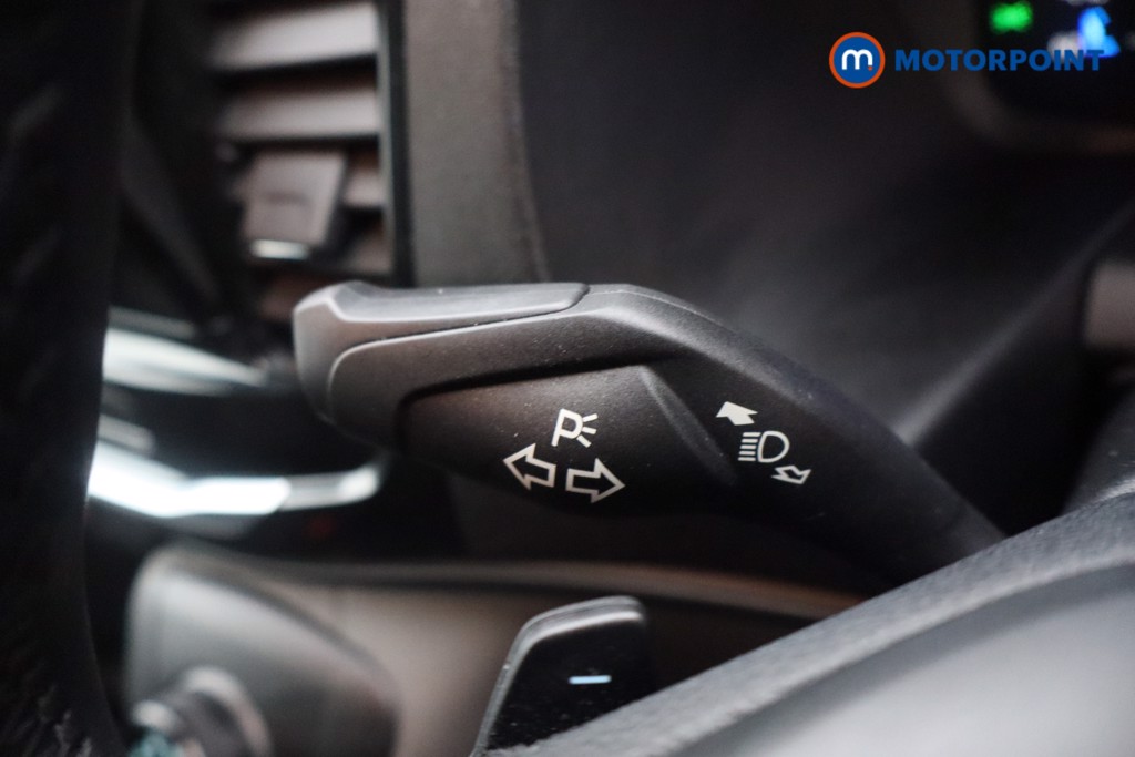 Ford Transit Limited Automatic Diesel Medium Roof Van - Stock Number (1611436) - 13th supplementary image