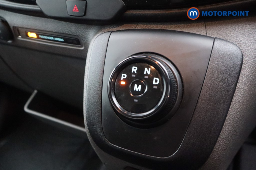 Ford Transit Limited Automatic Diesel Medium Roof Van - Stock Number (1611436) - 17th supplementary image