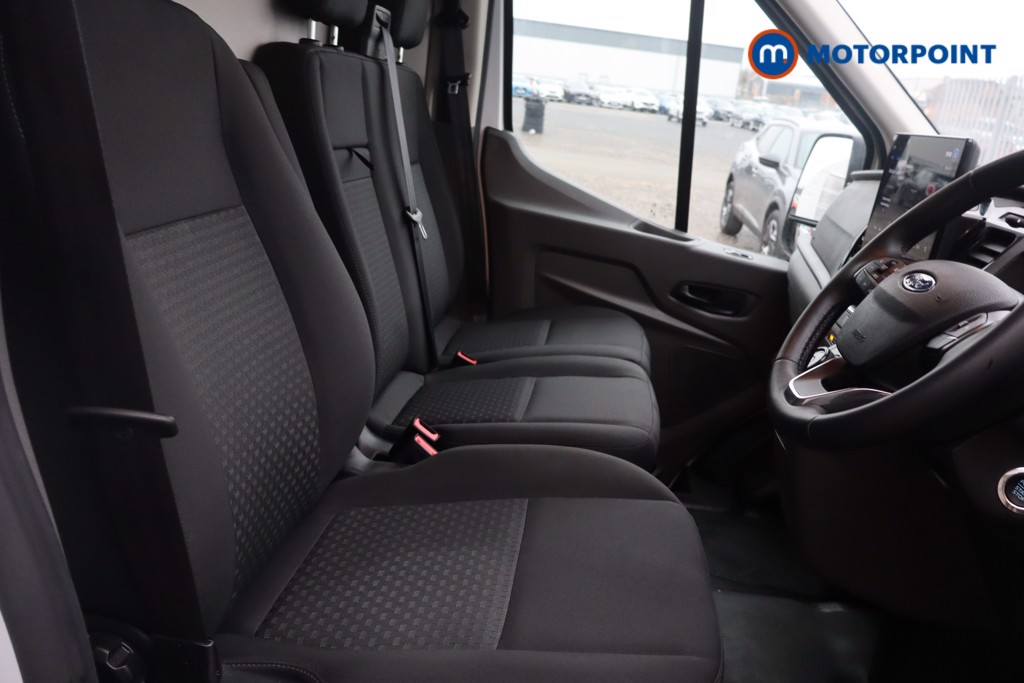 Ford Transit Limited Automatic Diesel Medium Roof Van - Stock Number (1611436) - 22nd supplementary image
