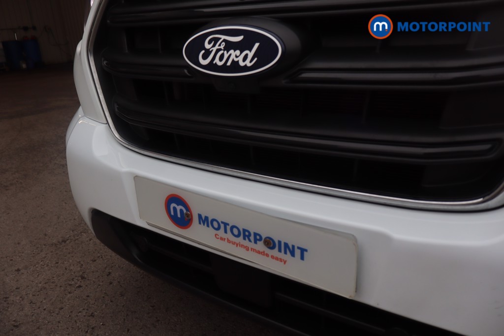 Ford Transit Limited Automatic Diesel Medium Roof Van - Stock Number (1611436) - 27th supplementary image