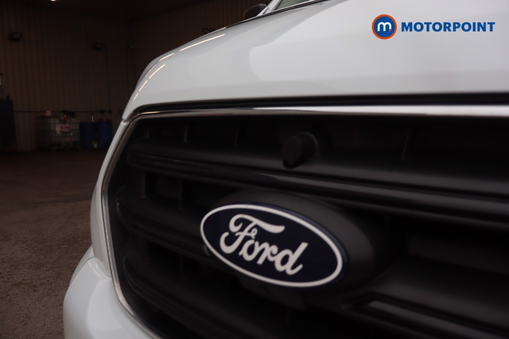 Ford Transit Limited Automatic Diesel Medium Roof Van - Stock Number (1611436) - 28th supplementary image