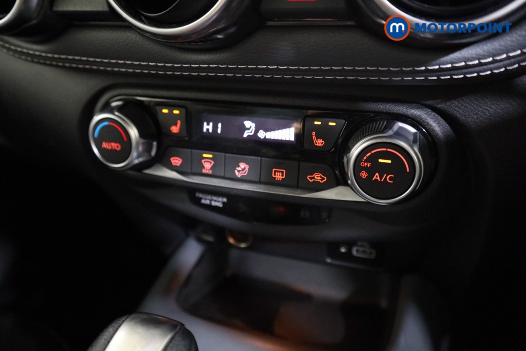 Nissan Juke Tekna Automatic Petrol SUV - Stock Number (1611538) - 7th supplementary image