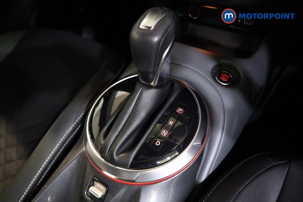 Nissan Juke Tekna Automatic Petrol SUV - Stock Number (1611538) - 12th supplementary image