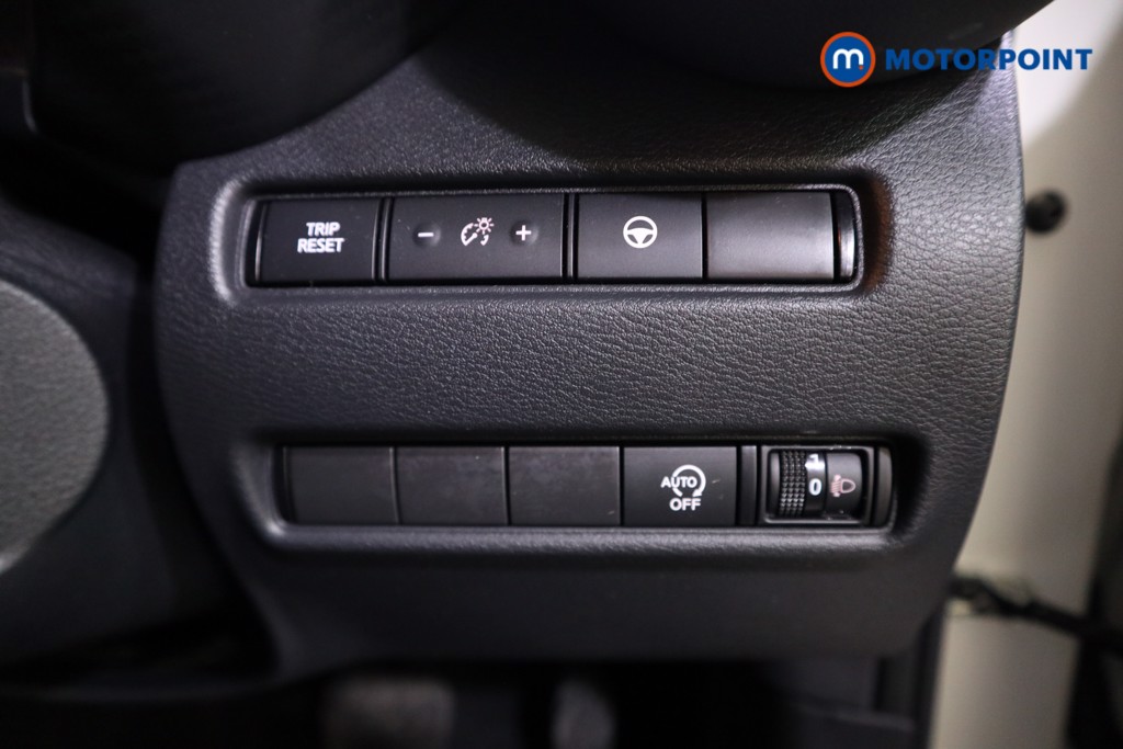 Nissan Juke Tekna Automatic Petrol SUV - Stock Number (1611538) - 13th supplementary image