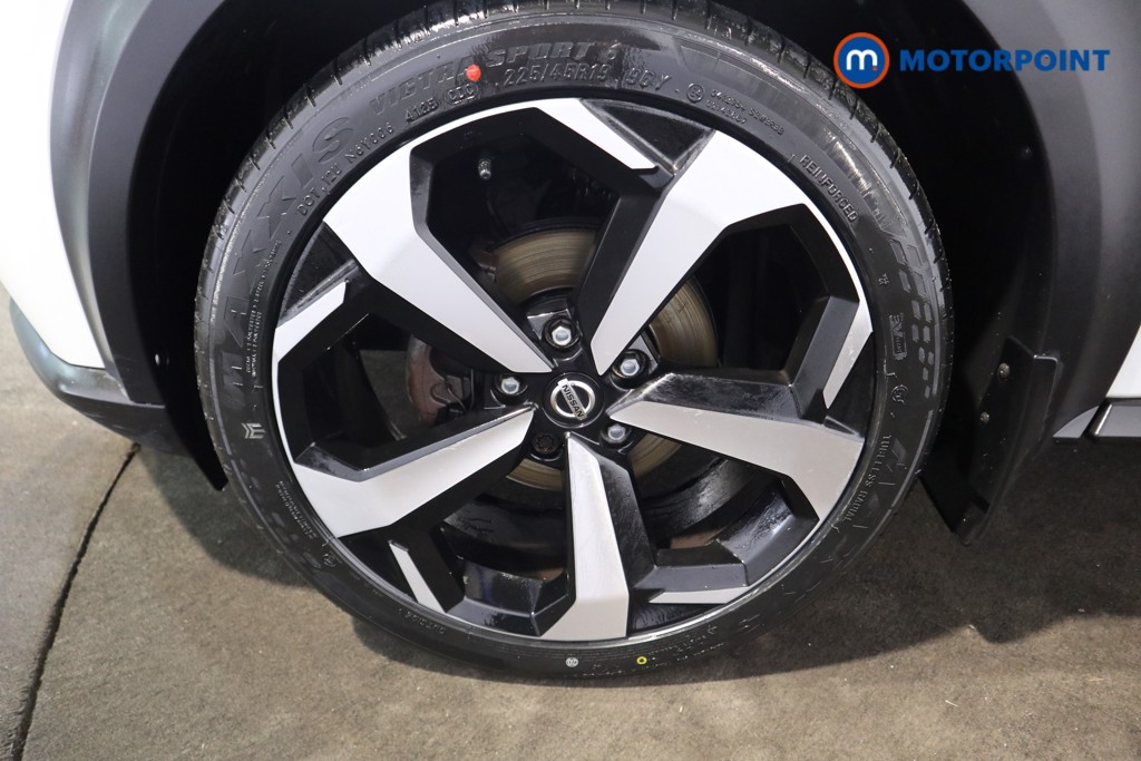 Nissan Juke Tekna Automatic Petrol SUV - Stock Number (1611538) - 24th supplementary image