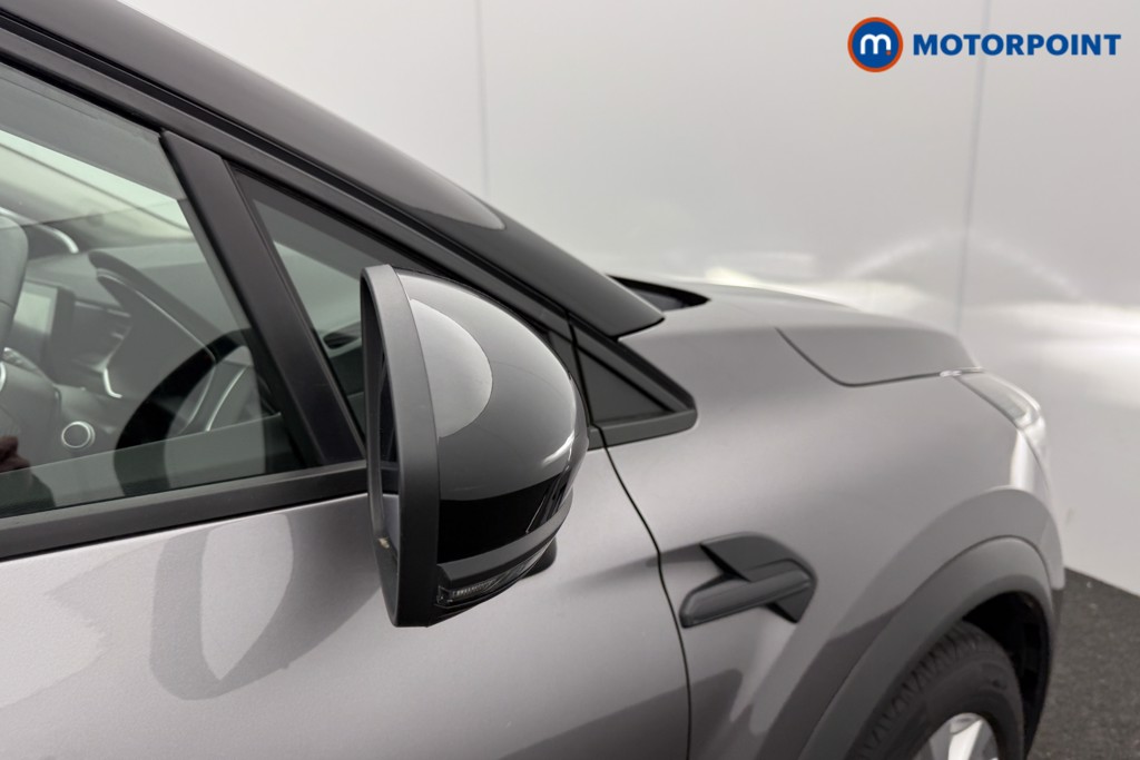 Renault Captur Iconic Manual Petrol SUV - Stock Number (1611559) - 17th supplementary image