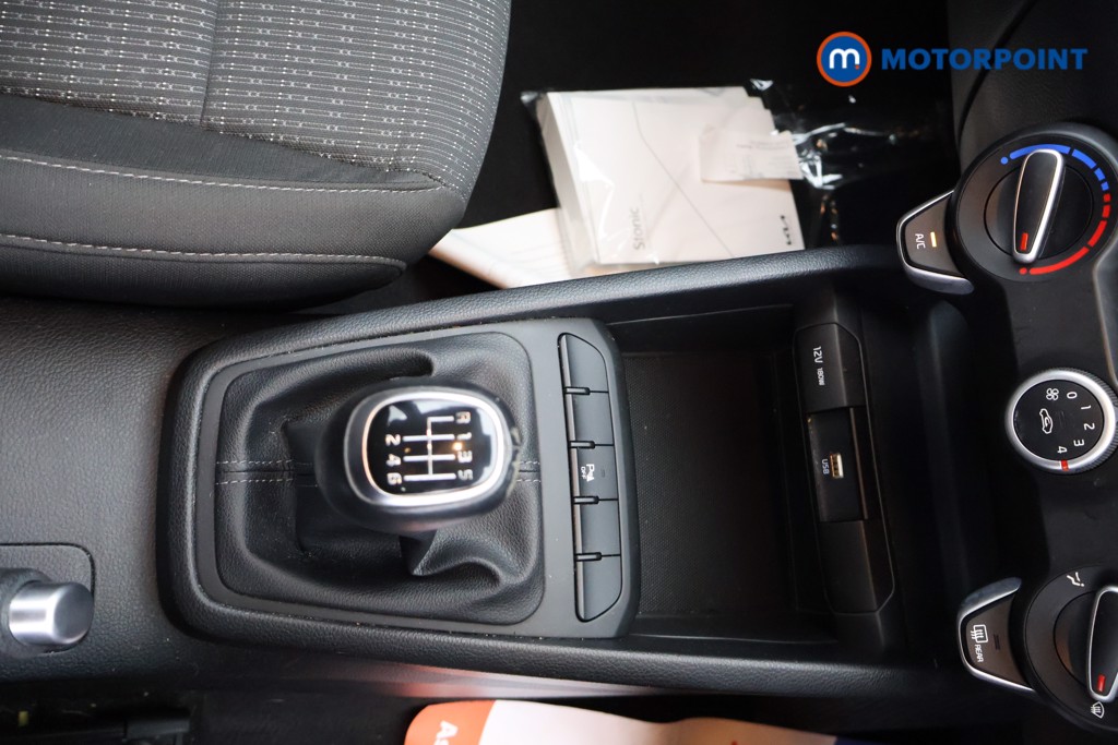 KIA Stonic 2 Manual Petrol SUV - Stock Number (1611606) - 9th supplementary image