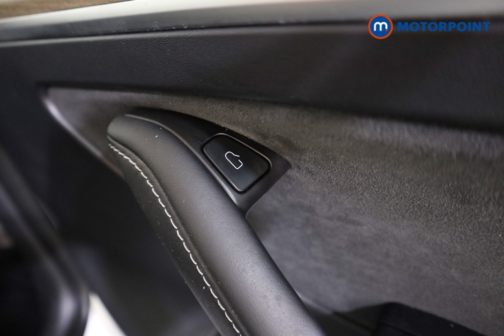 Tesla Model Y Long Range Automatic Electric SUV - Stock Number (1611851) - 9th supplementary image