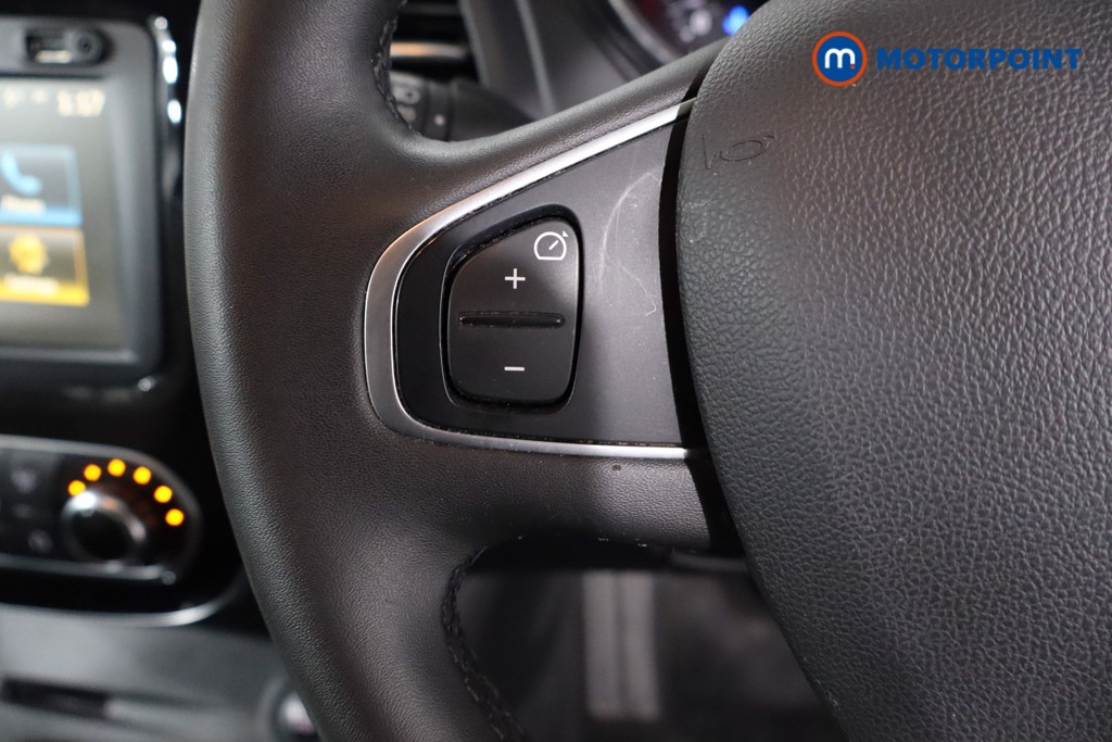 Renault Captur Iconic Automatic Diesel SUV - Stock Number (1611891) - 7th supplementary image