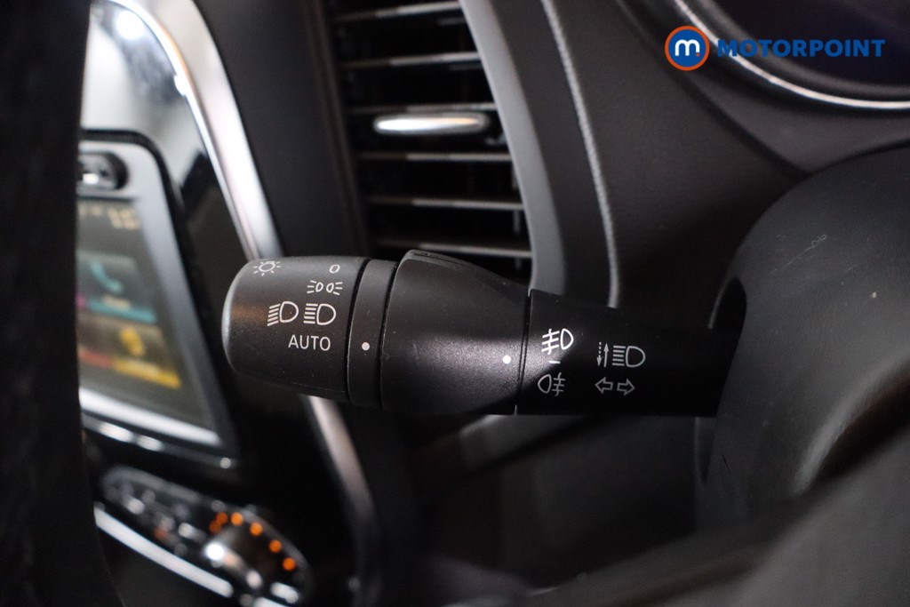 Renault Captur Iconic Automatic Diesel SUV - Stock Number (1611891) - 14th supplementary image