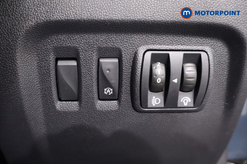 Renault Captur Iconic Automatic Diesel SUV - Stock Number (1611891) - 17th supplementary image