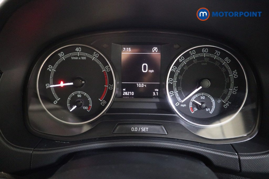 Skoda Fabia Colour Edition Manual Petrol Hatchback - Stock Number (1611922) - 5th supplementary image