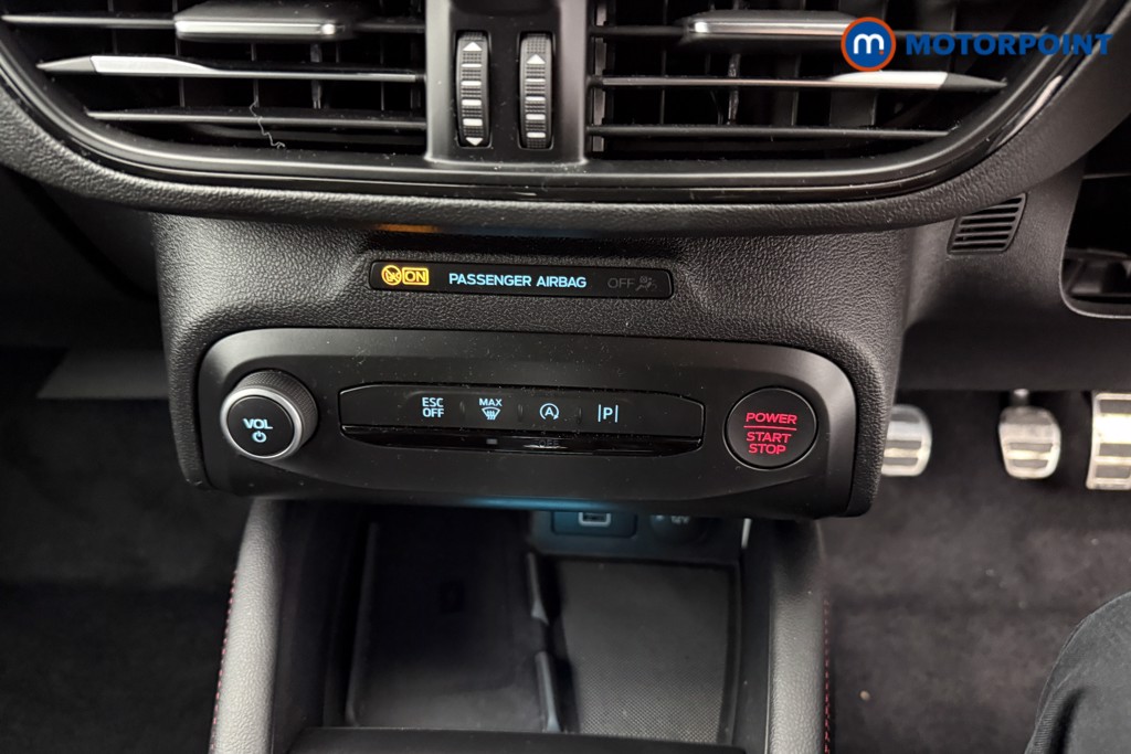 Ford Focus ST Manual Petrol Hatchback - Stock Number (1612084) - 11th supplementary image