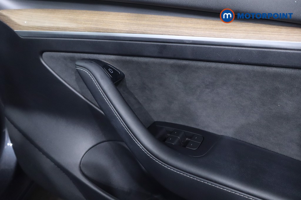 Tesla Model 3 Long Range Automatic Electric Saloon - Stock Number (1612106) - 17th supplementary image