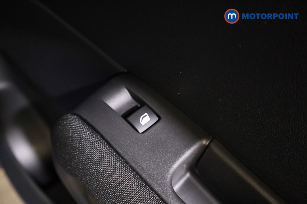 Citroen C3 Aircross Shine Manual Petrol SUV - Stock Number (1612194) - 13th supplementary image