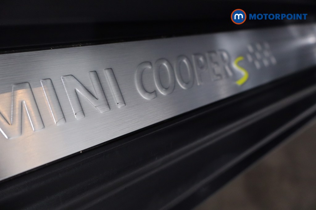 Mini Hatchback Cooper S Level 3 Automatic Electric Hatchback - Stock Number (1613151) - 23rd supplementary image