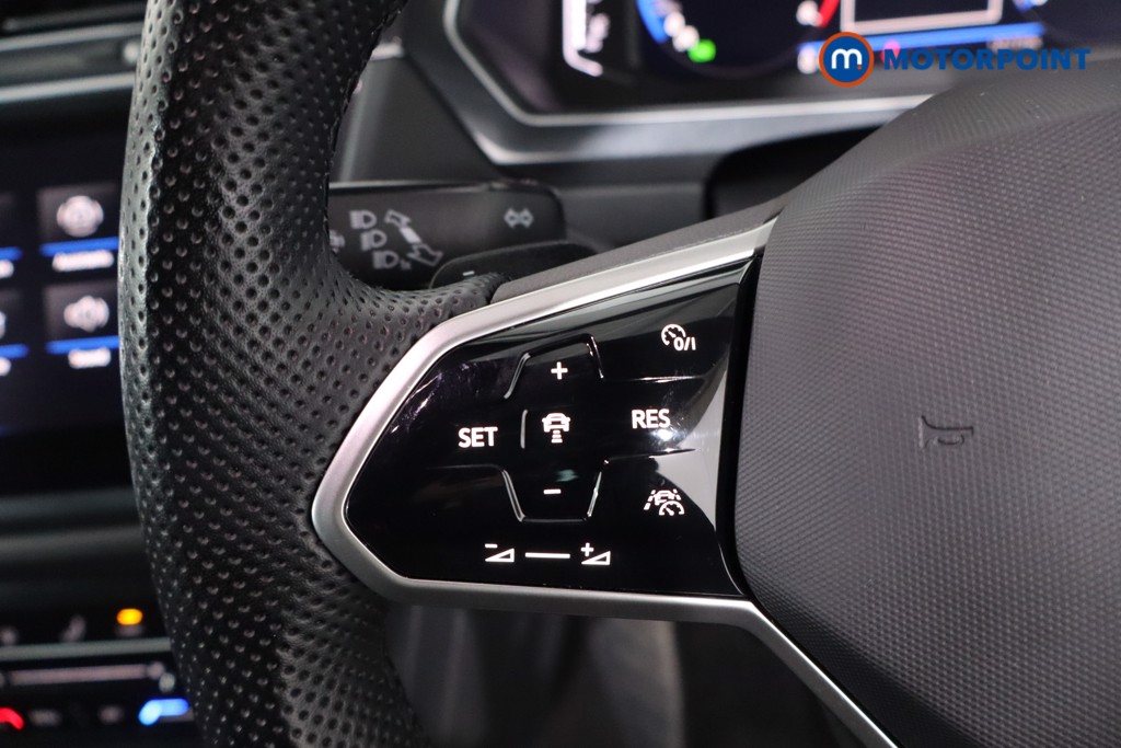 Volkswagen Tiguan R-Line Automatic Petrol SUV - Stock Number (1613238) - 7th supplementary image