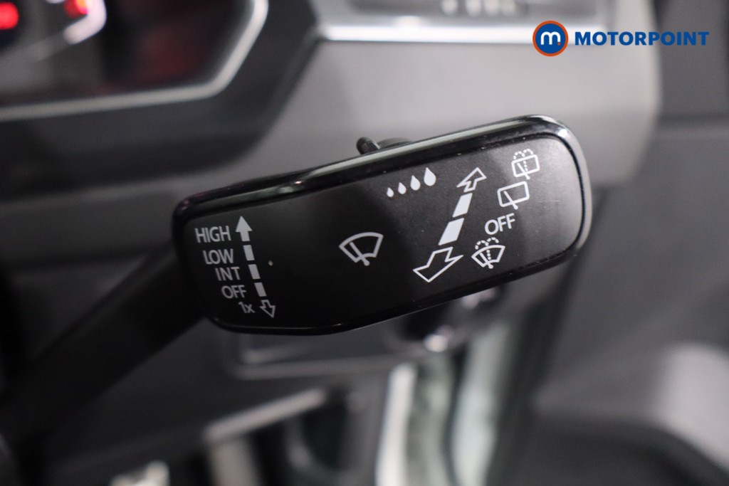 Volkswagen Tiguan R-Line Automatic Petrol SUV - Stock Number (1613238) - 15th supplementary image