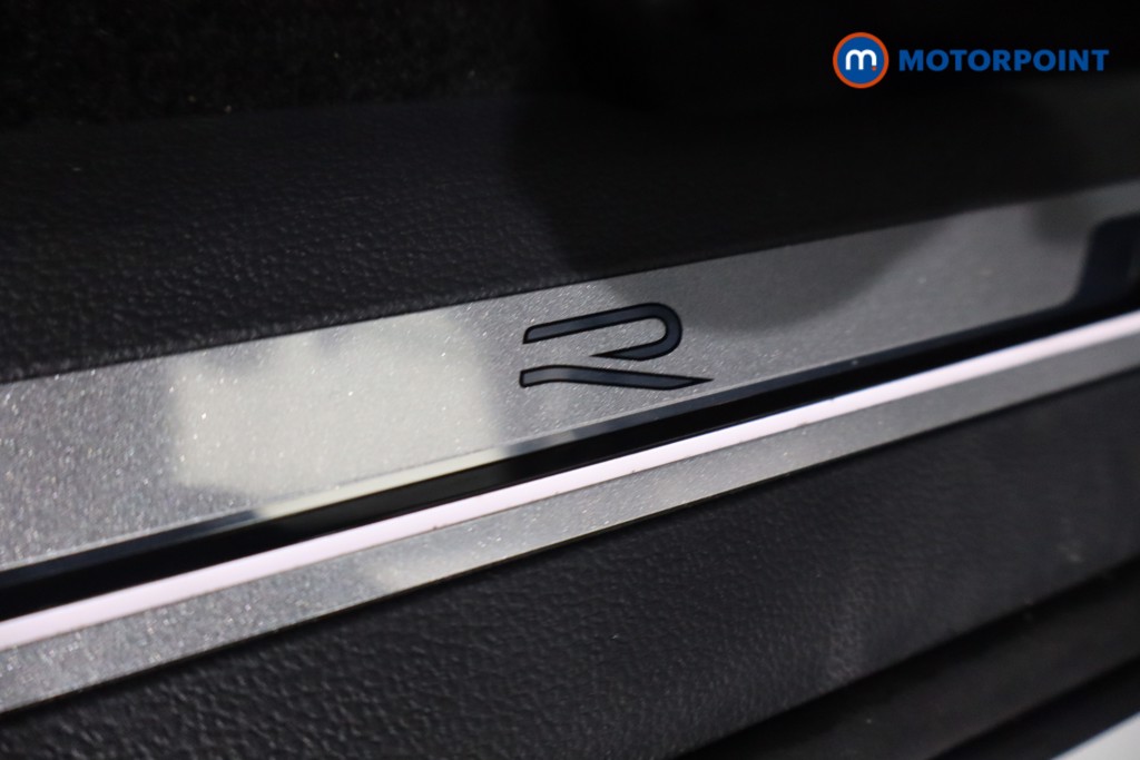 Volkswagen Tiguan R-Line Automatic Petrol SUV - Stock Number (1613238) - 27th supplementary image