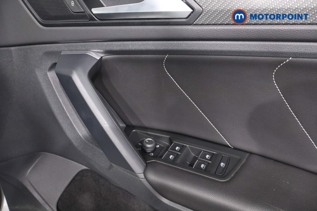 Volkswagen Tiguan R-Line Automatic Petrol SUV - Stock Number (1613238) - 29th supplementary image